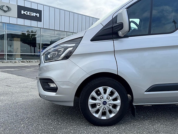 Ford Transit Custom 10 of 26