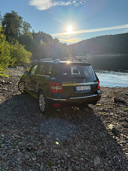 Mercedes-Benz GLK220 7 of 30