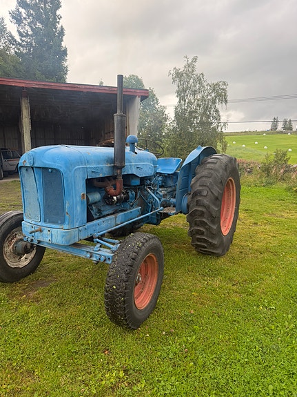 Ford Fordson major 2 of 8