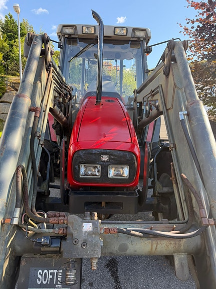 Massey Ferguson 4245 9 of 10