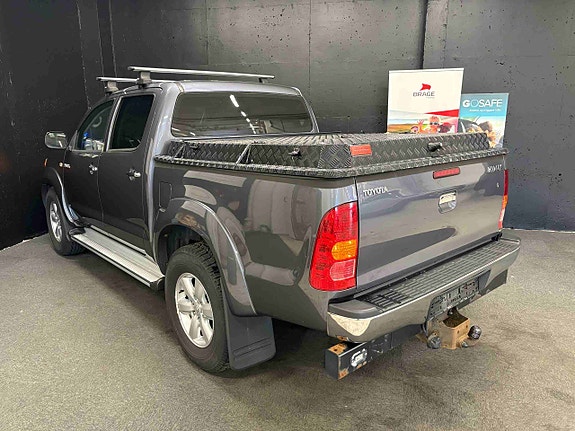 Toyota HiLux 5 of 28