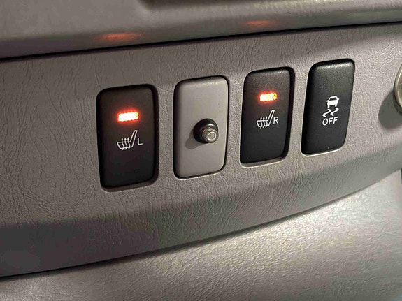 Toyota HiLux 24 of 28