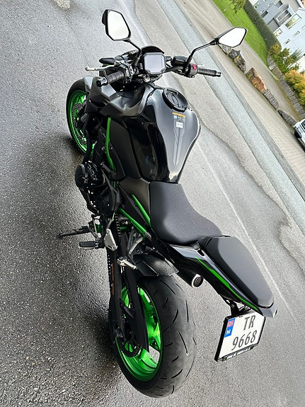 Kawasaki Z 900 8 of 13