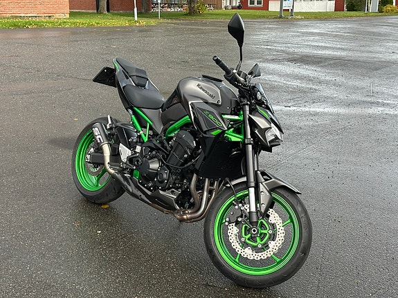 Kawasaki Z 900 11 of 13