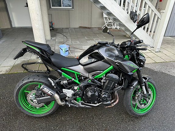 Kawasaki Z 900 6 of 13
