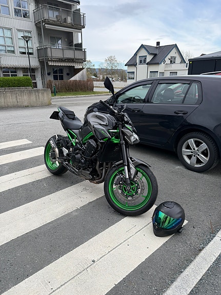 Kawasaki Z 900 12 of 13