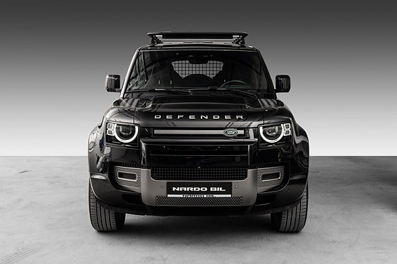 Land Rover Defender 110 3 of 26