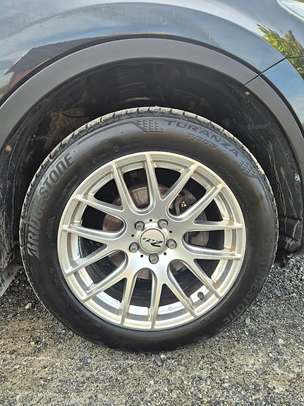 Toyota RAV4 8 of 19