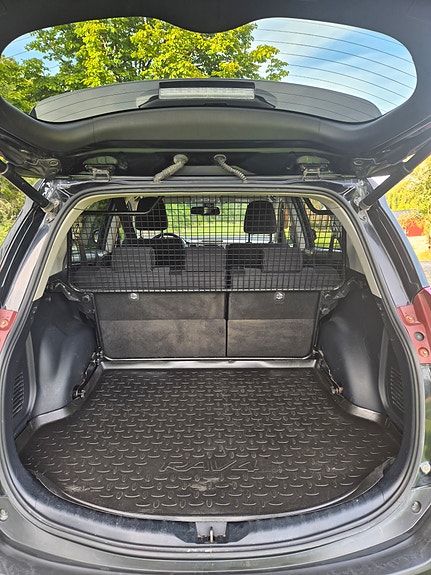 Toyota RAV4 16 of 19
