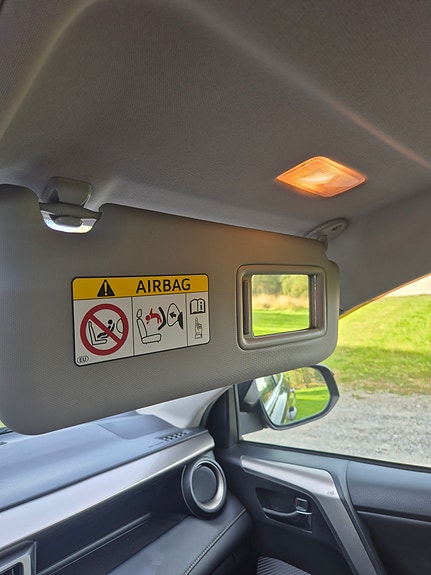 Toyota RAV4 13 of 19