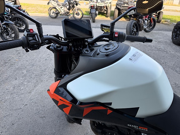 KTM 990 DUKE *Supertilbud* 4 of 15