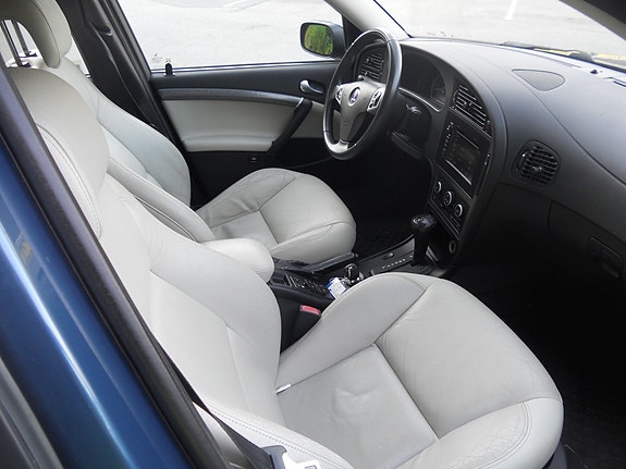Saab 9-5 9 of 18