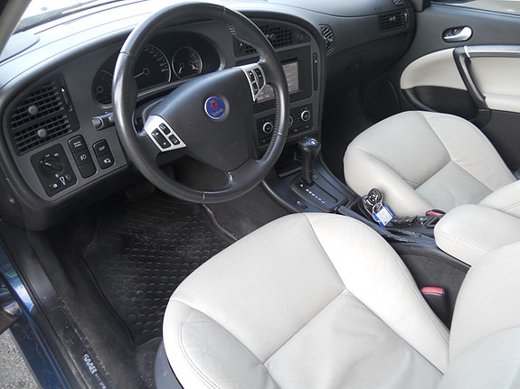Saab 9-5 17 of 18