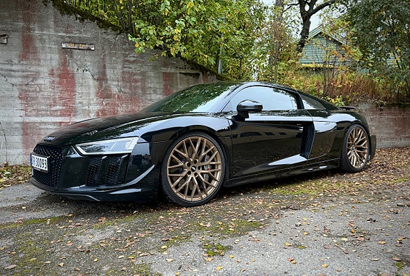 Audi R8 9 of 30