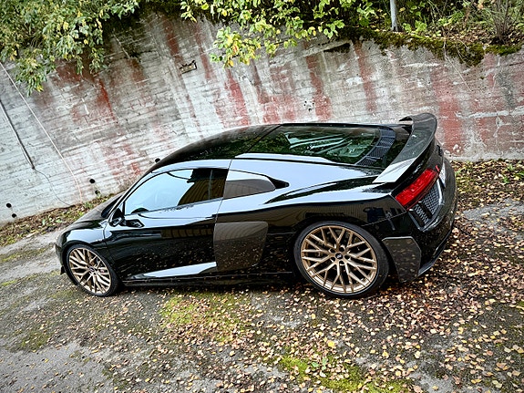 Audi R8 17 of 30