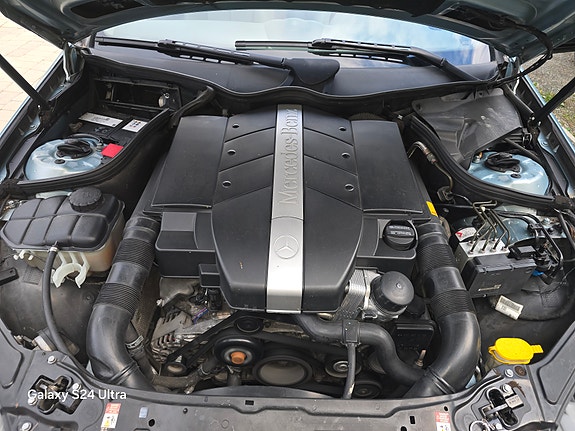 Mercedes-Benz CLK240 4 of 8