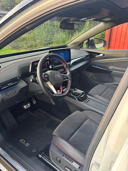 Volkswagen ID.5 GTX 11 of 23