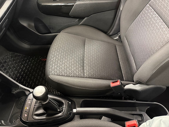 Kia Picanto 15 of 30