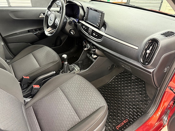 Kia Picanto 12 of 30