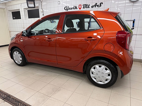 Kia Picanto 8 of 30
