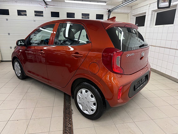 Kia Picanto 6 of 30