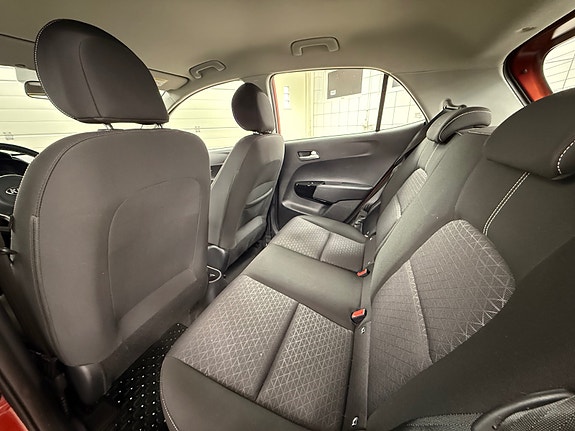 Kia Picanto 30 of 30