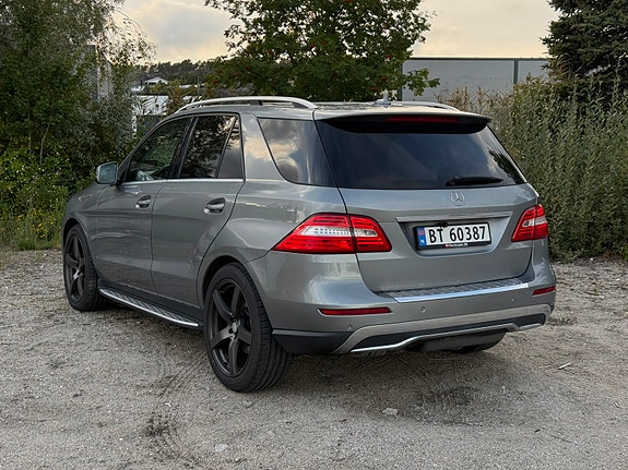 Mercedes-Benz ML250 9 of 30