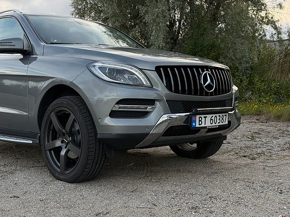 Mercedes-Benz ML250 6 of 30