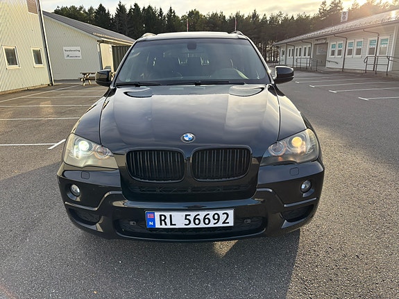 BMW X5 3 of 17