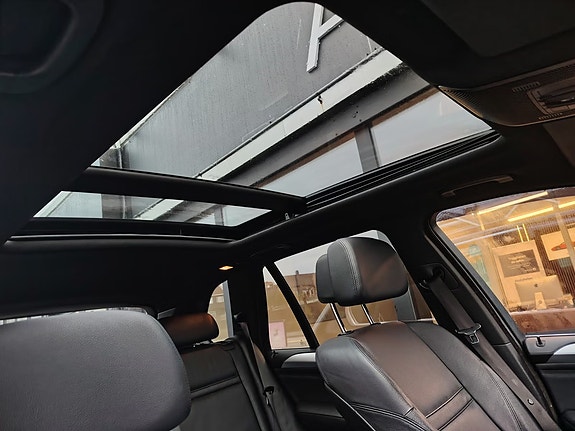 BMW X5 9 of 17