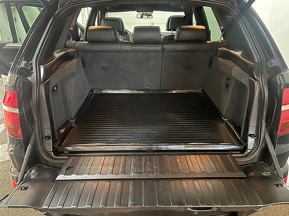 BMW X5 8 of 17