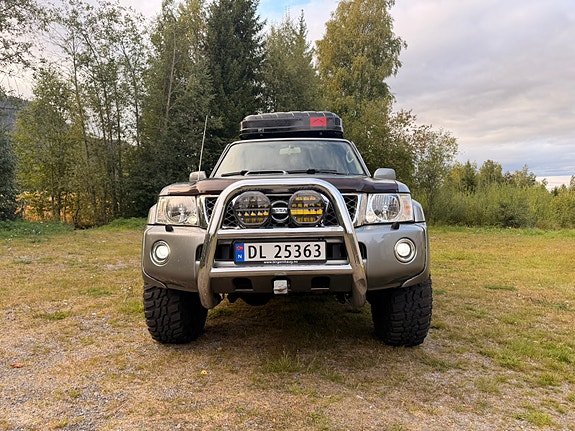 Nissan Patrol 13 of 30