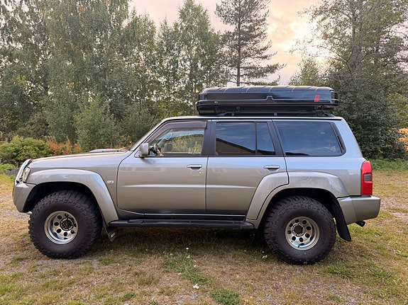 Nissan Patrol 9 of 30