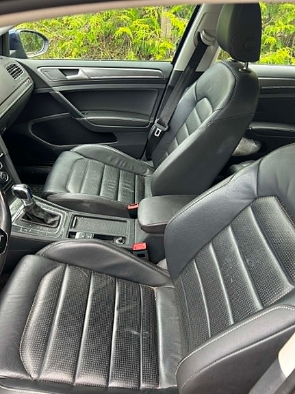Volkswagen e-Golf VII 10 of 12