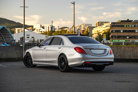 Mercedes-Benz S63 22 of 30