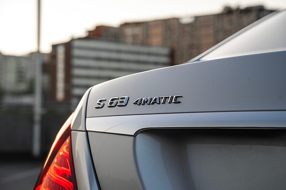 Mercedes-Benz S63 17 of 30