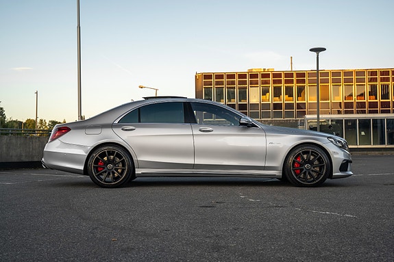 Mercedes-Benz S63 12 of 30