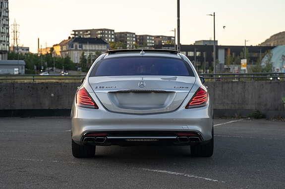 Mercedes-Benz S63 14 of 30
