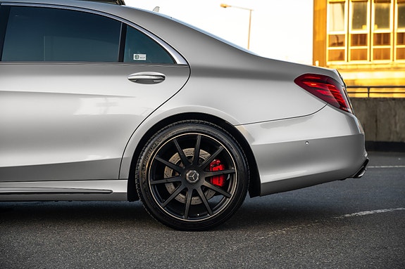 Mercedes-Benz S63 10 of 30