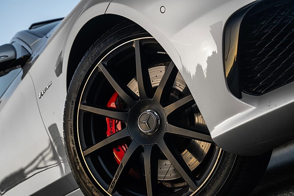 Mercedes-Benz S63 3 of 30
