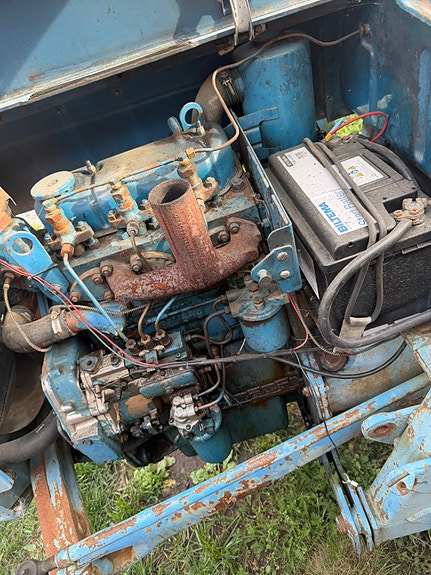 Ford Super Dexta 11 of 14
