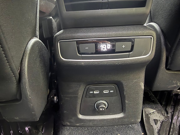 Audi Q4 e-tron 23 of 27