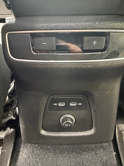 Audi Q4 e-tron 21 of 27