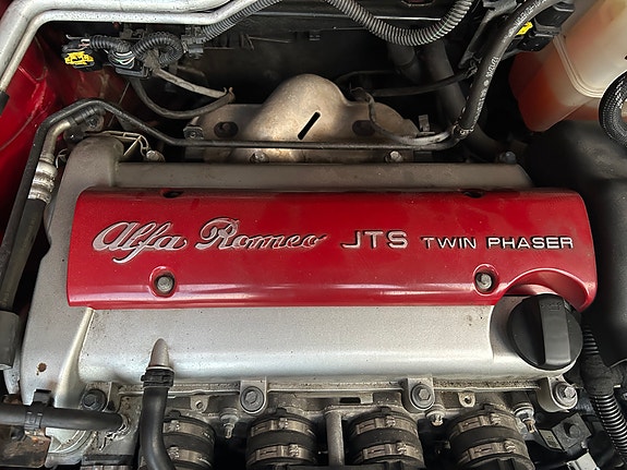 Alfa Romeo Brera 9 of 18