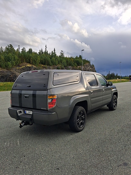 Honda Ridgeline 5 of 17
