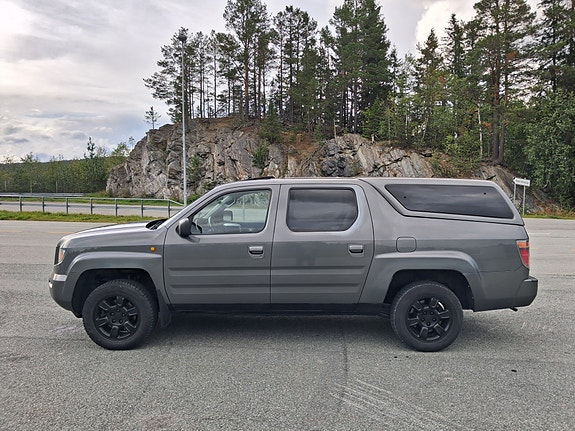 Honda Ridgeline 7 of 17
