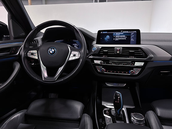 BMW iX3 19 of 30