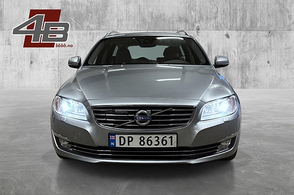 Volvo V70 3 of 30