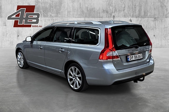 Volvo V70 7 of 30