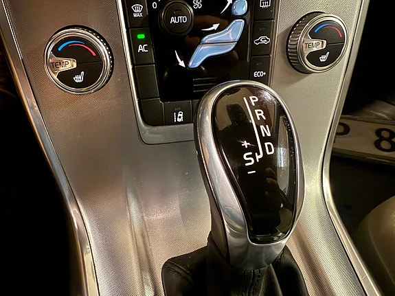 Volvo V70 19 of 30